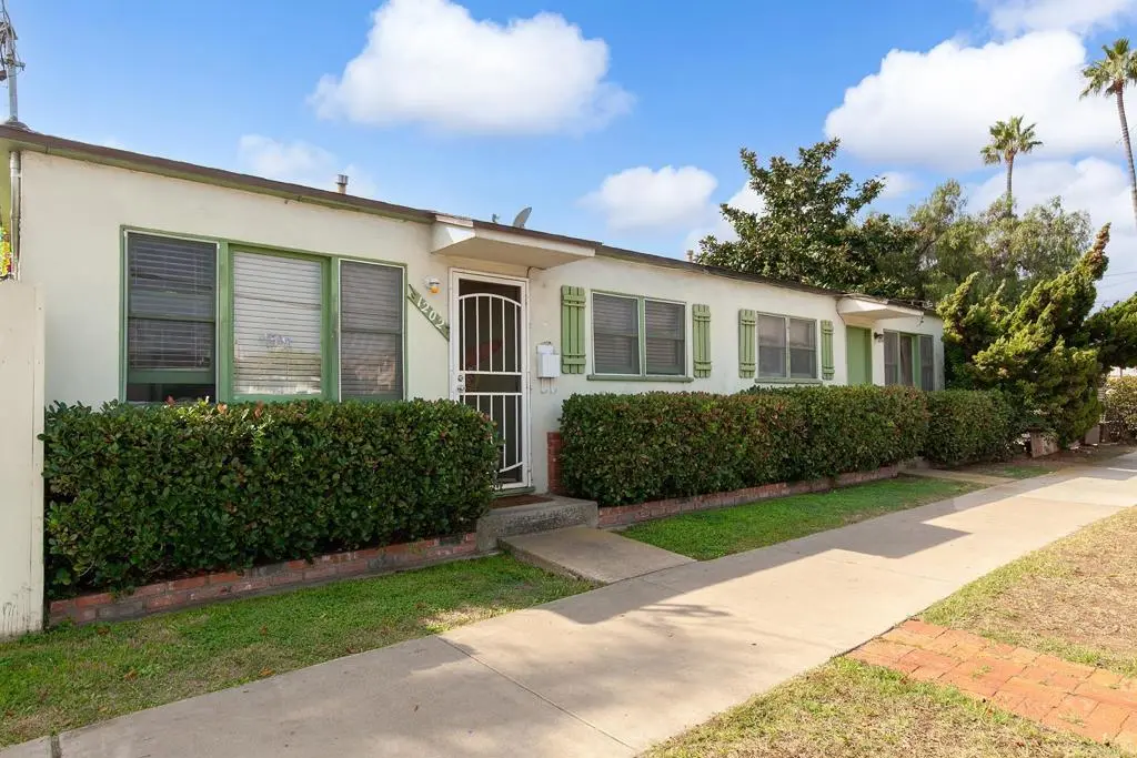 Single Family Residence for sale at 201 C AVE, Coronado, CA featuring 2 beds and 2 baths