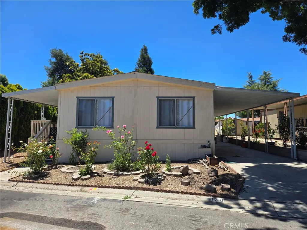 Manufactured In Park for sale at 133 Solana Way, Paso Robles, CA featuring 2 beds and 2 baths