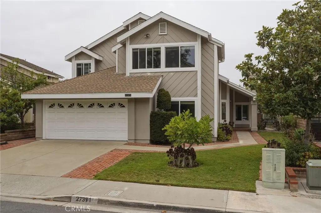 Residential Lease for rent at 27371 Viana, Mission Viejo, Orange County, CA featuring 4 beds and 3 baths