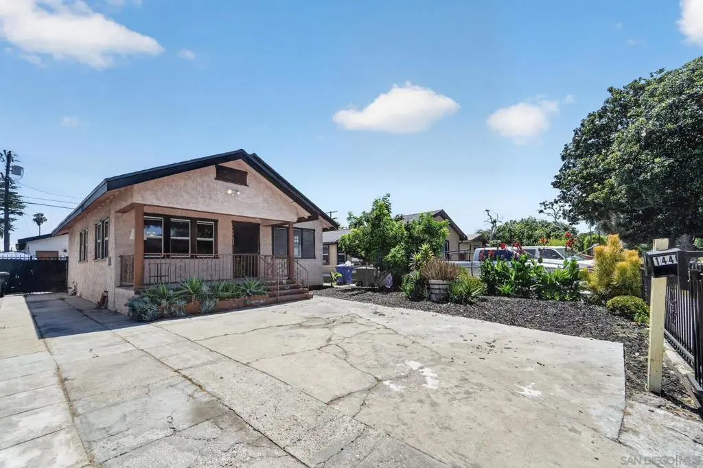 1442 W 69Th, Los Angeles, CA — listing photo 1