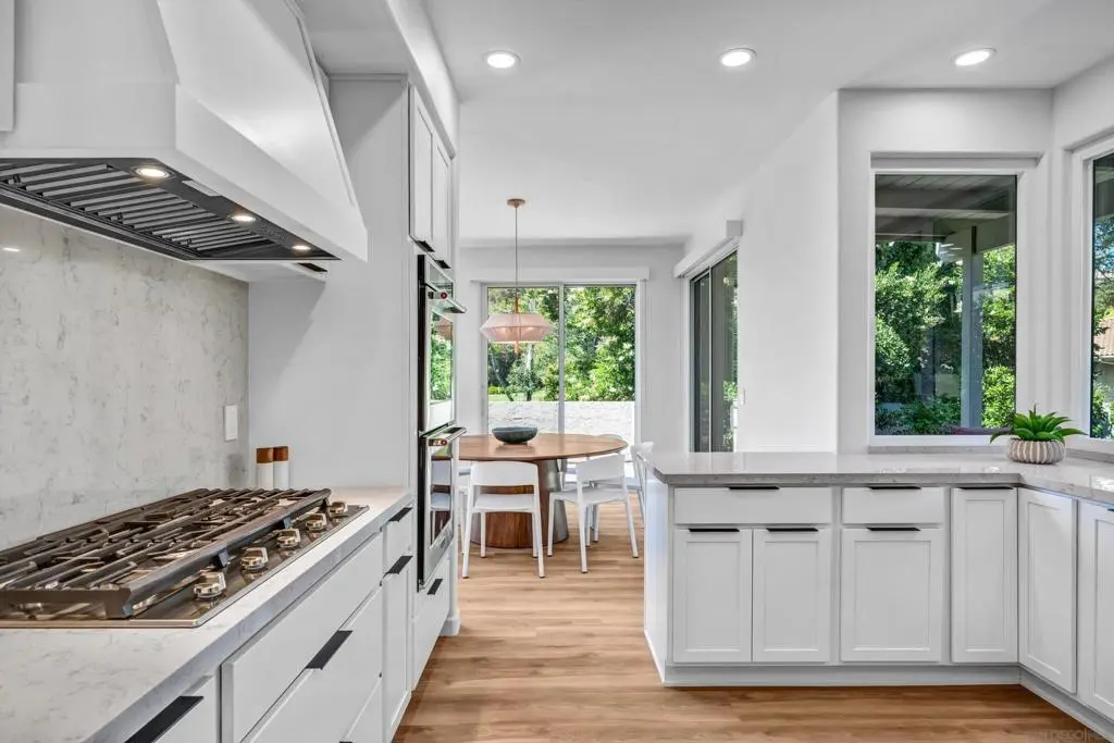 Single Family Residence for rent at 2606 Caminito Tom Morris, La Jolla, CA featuring 4 beds and 4 baths