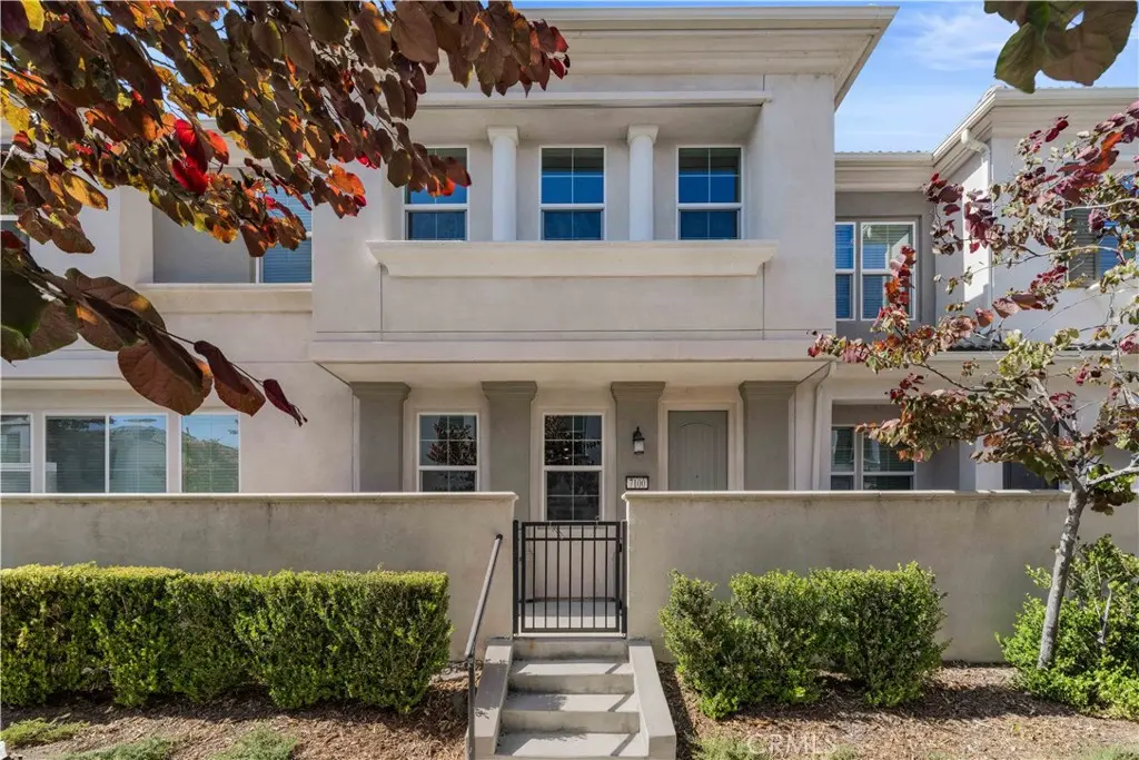 Condominium for sale at 7100 Montecito Lane, Eastvale, CA featuring 3 beds and 3 baths