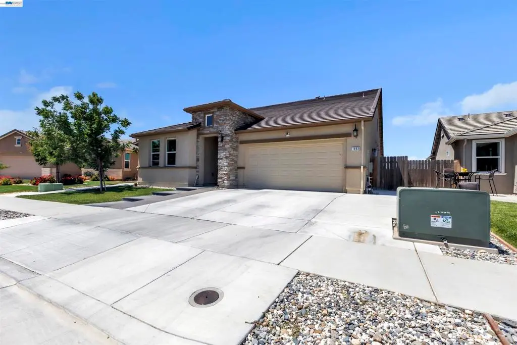 1893 Summit Dr, Los Banos, CA — listing photo 1