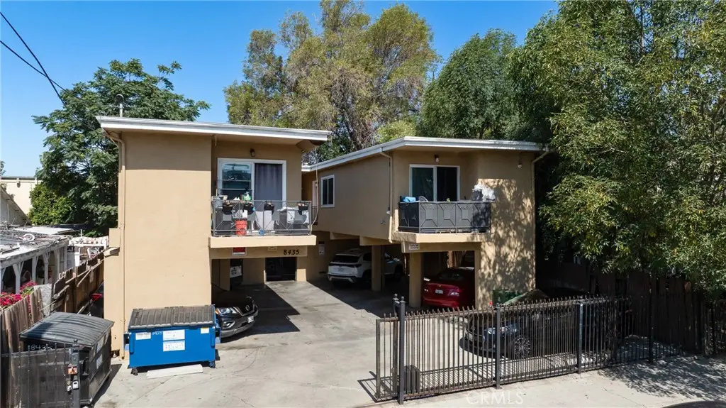 8435 Willis Ave, Panorama City, CA — listing photo 1