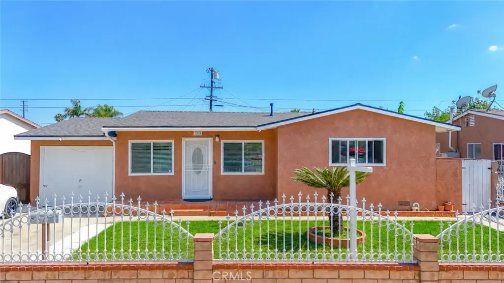 164 E 235th Street, Carson, CA — listing photo 1