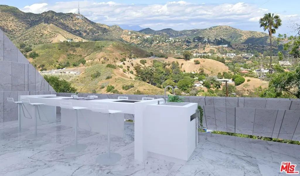 6911 Cahuenga Park Trail, Los Angeles, CA — listing photo 1
