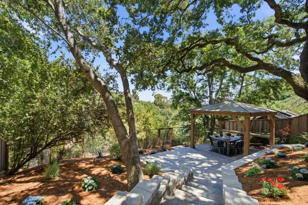 643 Vista Drive, Redwood City, CA — listing photo 1