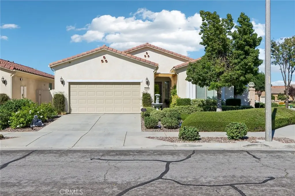 Single Family Residence for sale at 1450 Corte Alamonte, Hemet, CA featuring 2 beds and 2 baths