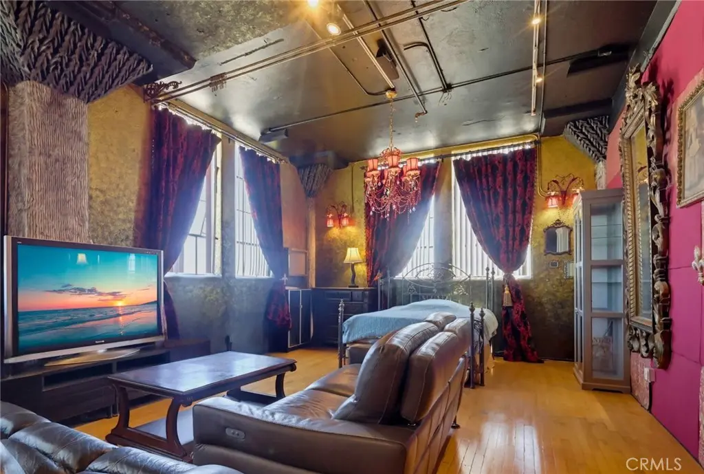 Condominium for sale at 420 S San Pedro street 619, Los Angeles, CA and 1 bath