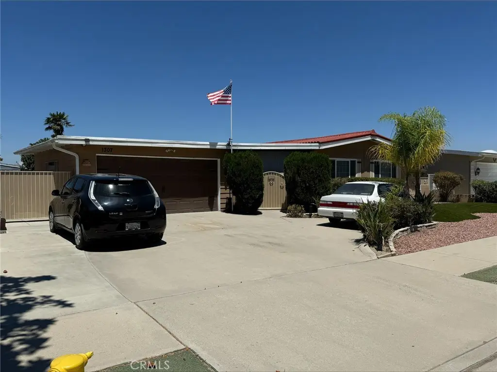 Manufactured On Land for sale at 1307 Brentwood, Hemet, CA featuring 2 beds and 2 baths