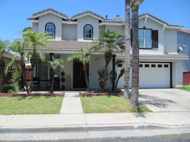 Single Family Residence for sale at 687 Pointe Vista, Corona, CA featuring 4 beds and 3 baths