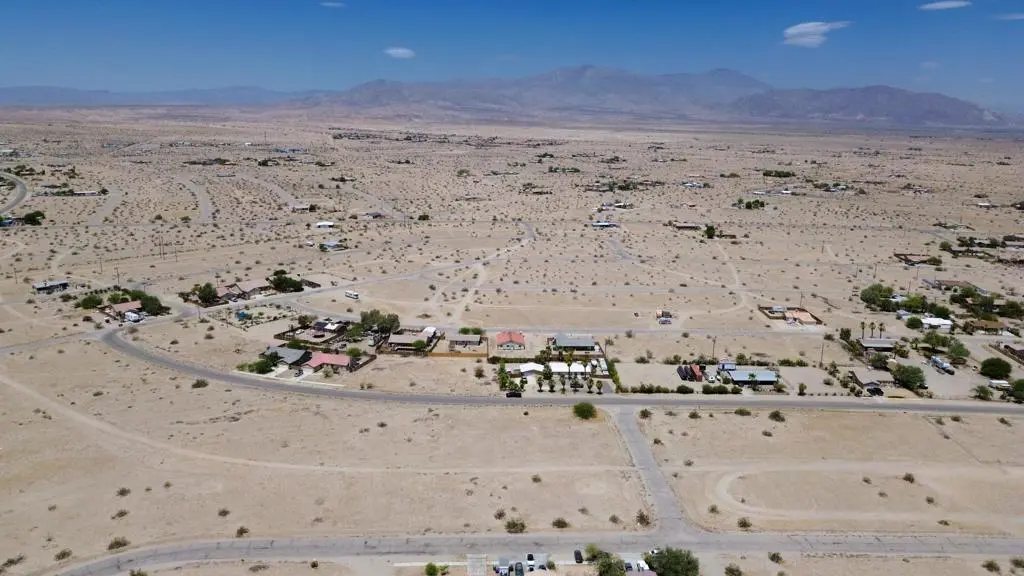 2304 Shore Hawk Avenue, Thermal, CA — listing photo 1