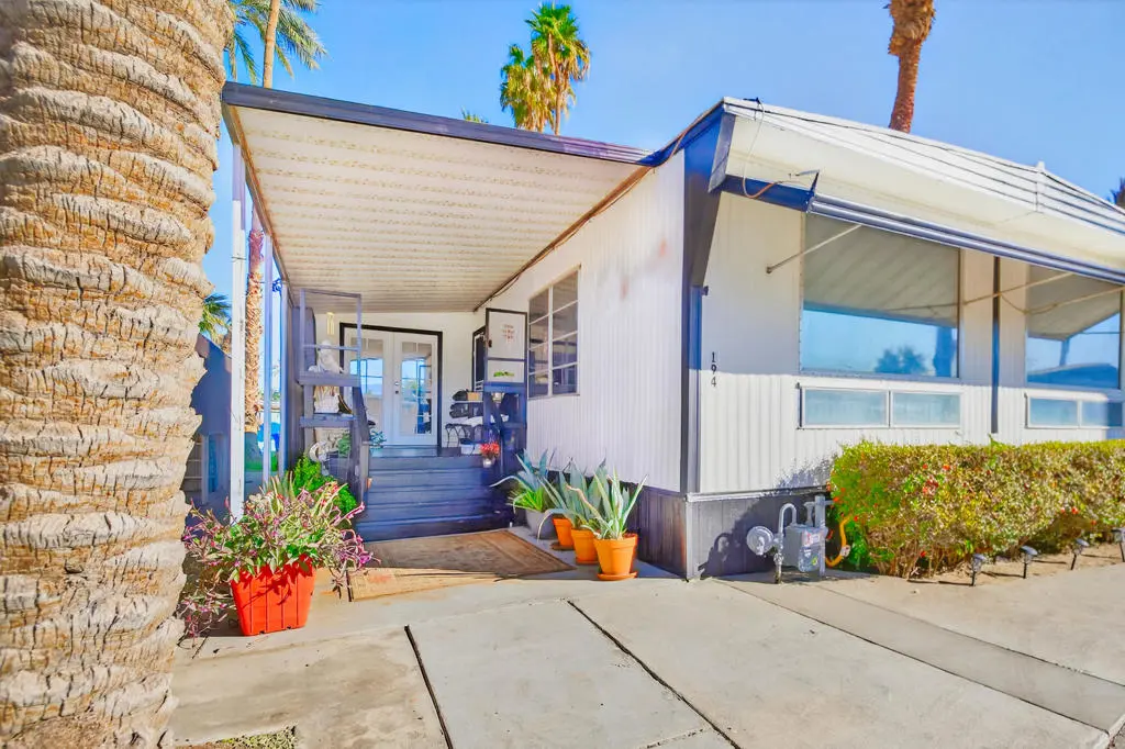 Manufactured In Park for sale at 80870 Highway 111 Unit # 194, Indio, CA featuring 2 beds and 2 baths