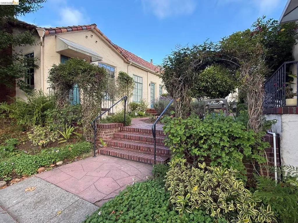Condominium for sale at 2444 Virginia B, Berkeley, CA featuring 2 beds and 2 baths