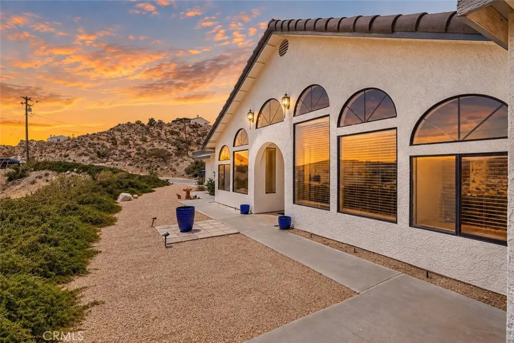 6177 Mandarin Road, Yucca Valley, CA — listing photo 1