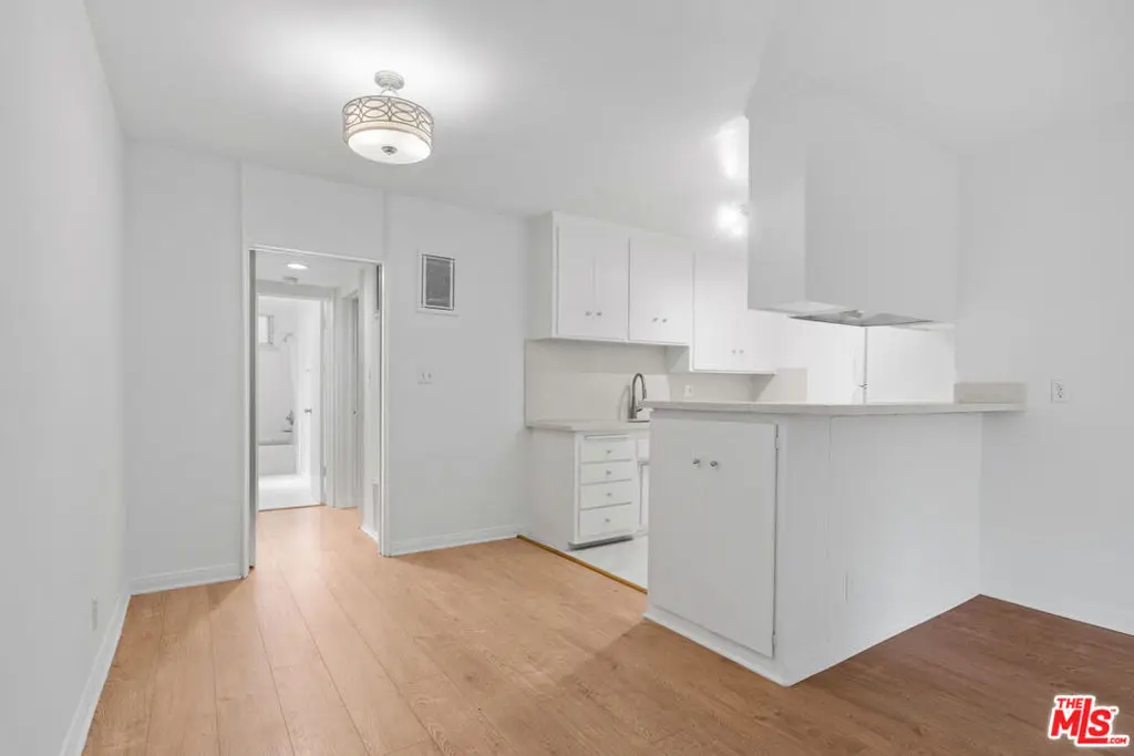 7712 Paseo Del Rey 4, Playa Del Rey, CA — listing photo 1
