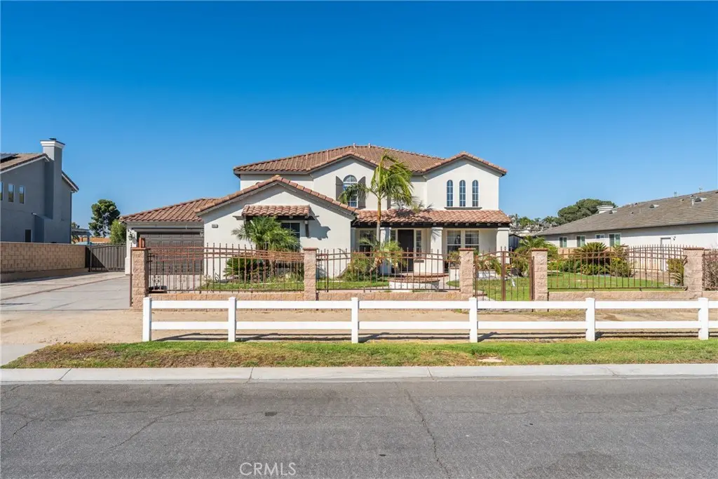 Single Family Residence for sale at 2651 Preakness, Norco, CA featuring 5 beds and 4 baths