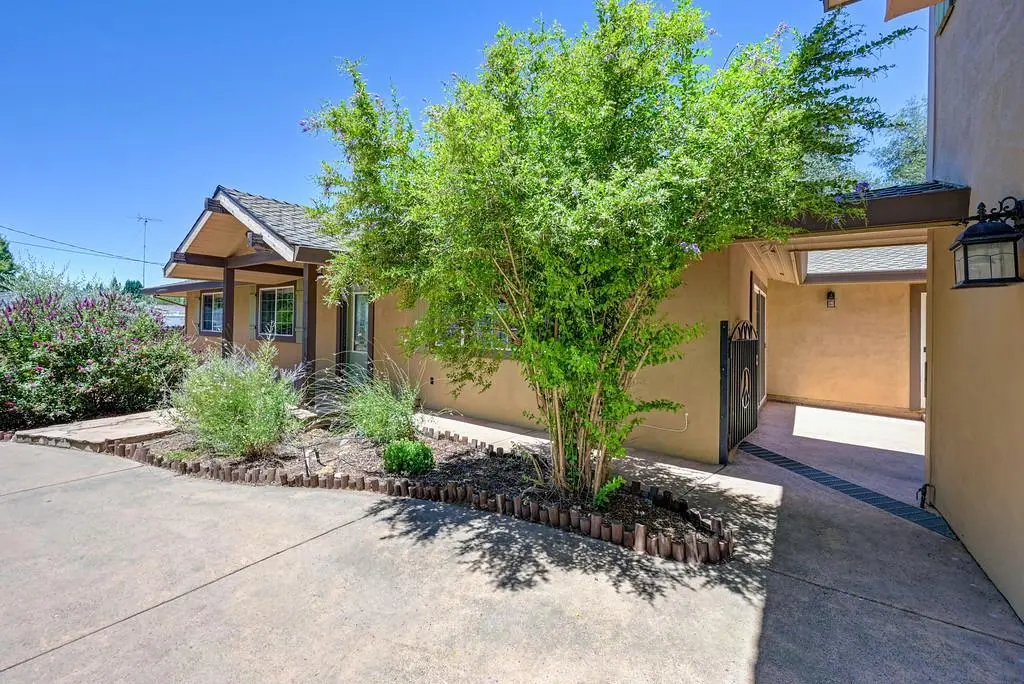 8105 Berg Street, Granite Bay, CA — listing photo 1