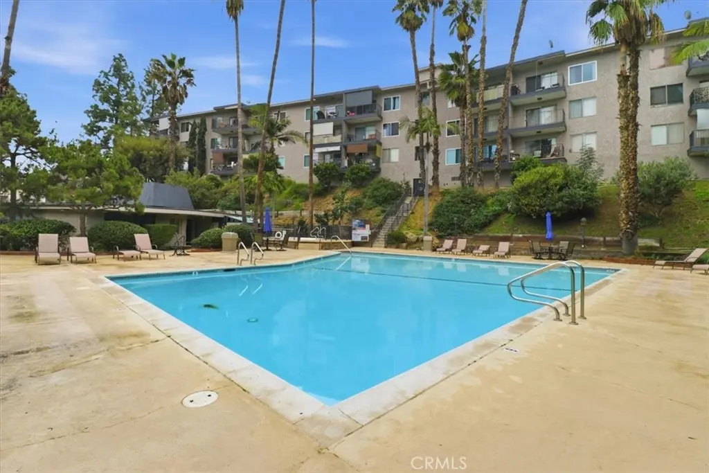 Condominium for sale at 1517 E Garfield Ave 32, Glendale, CA featuring 1 bed and 1 bath