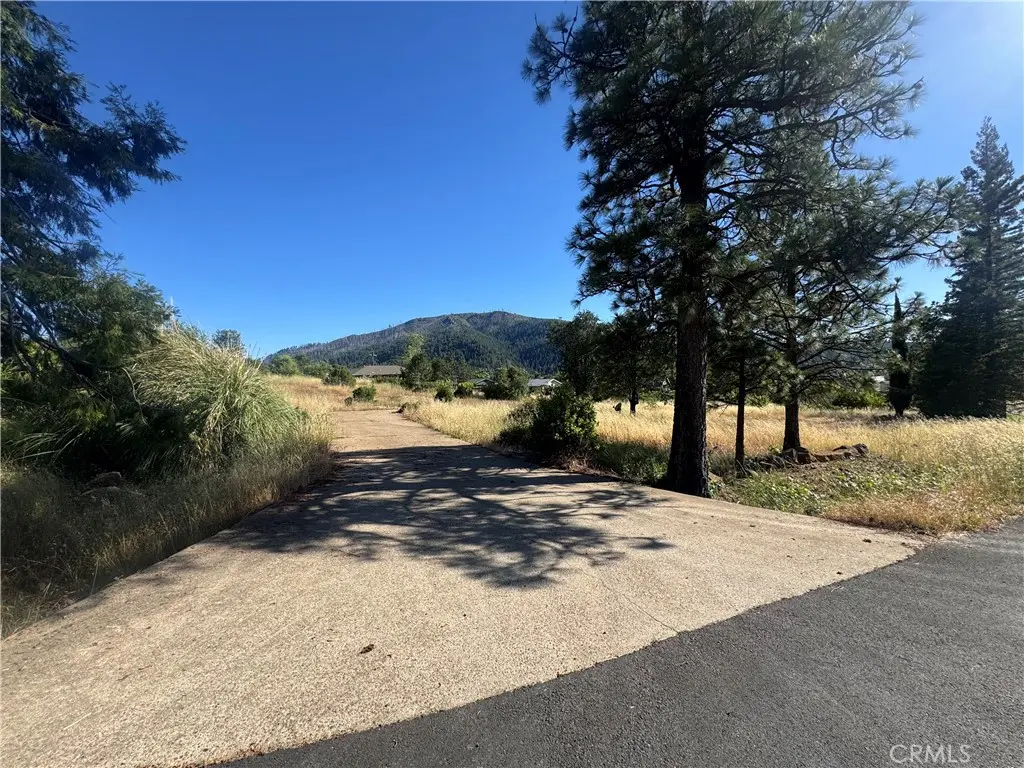 9729 Hoberg Drive E, Cobb, CA — listing photo 1