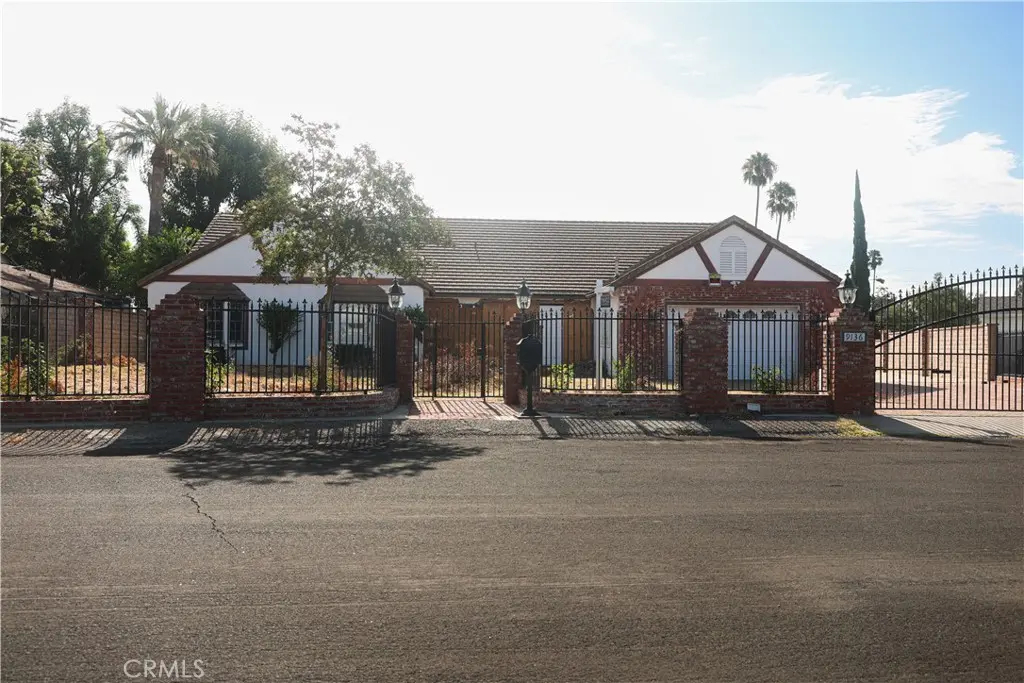9136 Balcom Avenue, Northridge, CA — listing photo 1