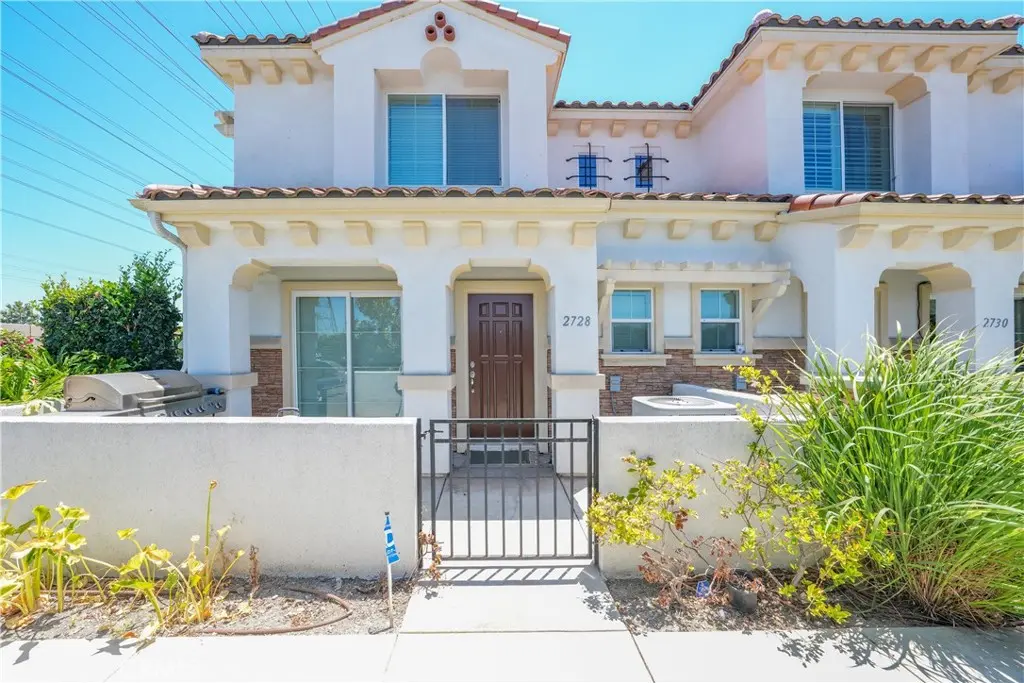 Condominium for sale at 2728 W Ball Road, Anaheim, CA featuring 3 beds and 3 baths