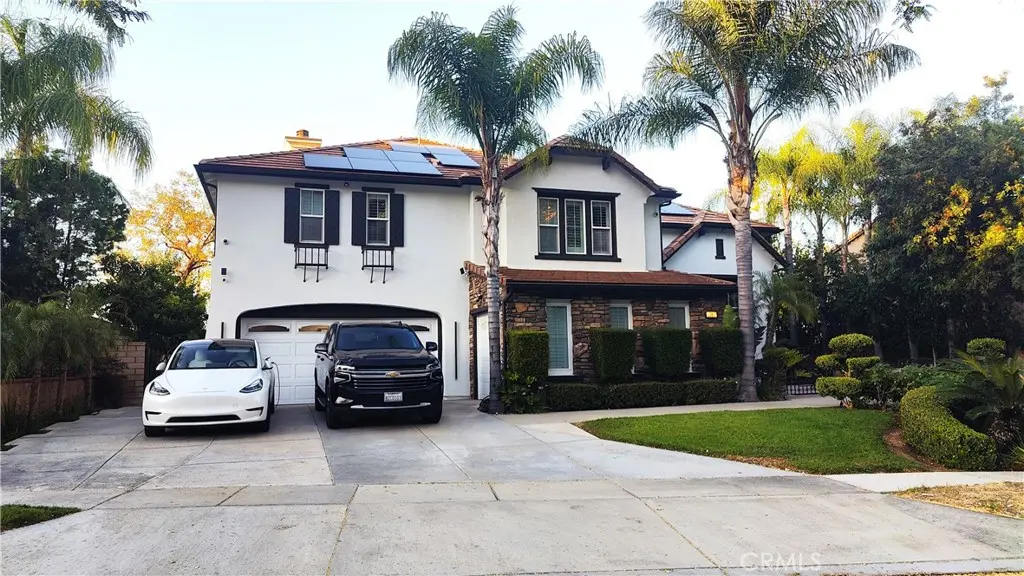 Residential Lease for rent at 1589 Vandagriff, Corona, Riverside County, CA featuring 4 beds and 4 baths
