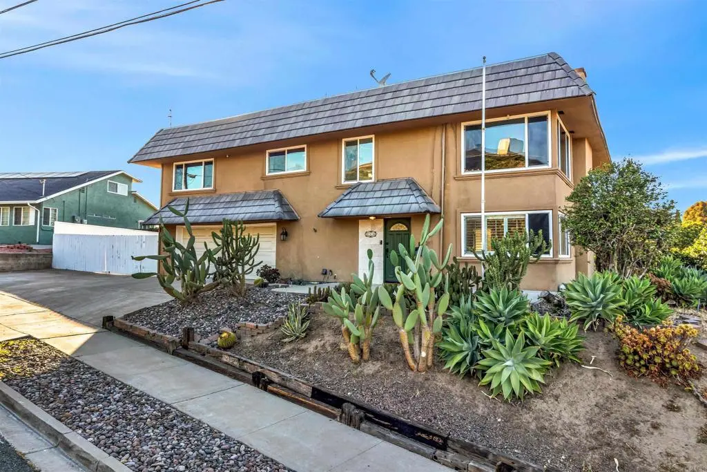 Single Family Residence for rent at 166 Cottonpatch Way, El Cajon, CA featuring 4 beds and 3 baths