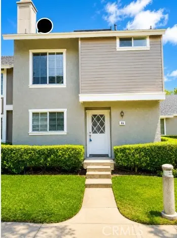 Townhouse for sale at 44 Timber Run, Irvine, CA featuring 3 beds and 2 baths