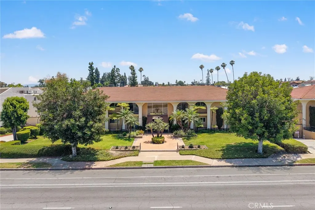 Condominium for sale at 620 W Huntington 216, Arcadia, CA featuring 3 beds and 2 baths