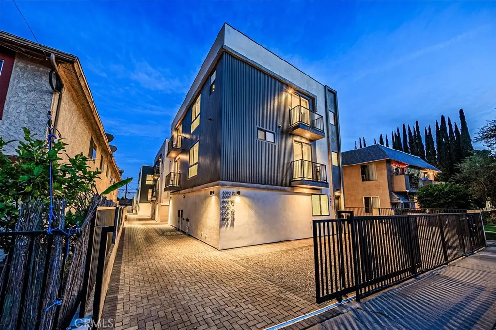 Residential Lease for rent at 6094 La Prada, Los Angeles, Los Angeles County, CA featuring 4 beds and 4 baths