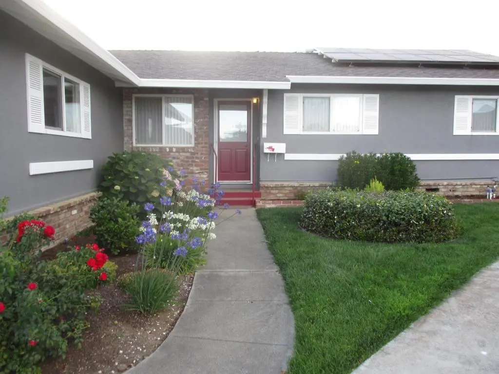 Residential Lease for rent at , Gilroy, Santa Clara County, CA featuring 4 beds and 2 baths