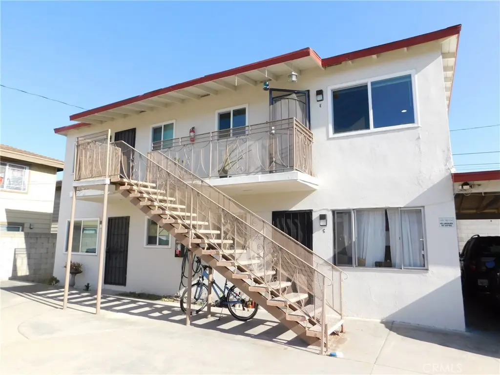 Residential Lease for rent at 920 W Olive Avenue B, Monrovia, Los Angeles County, CA featuring 1 bed and 1 bath