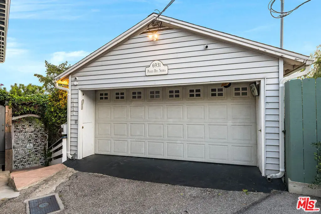 Single Family Residence for sale at 6931 Paseo Del Serra, Los Angeles, CA featuring 3 beds and 3 baths