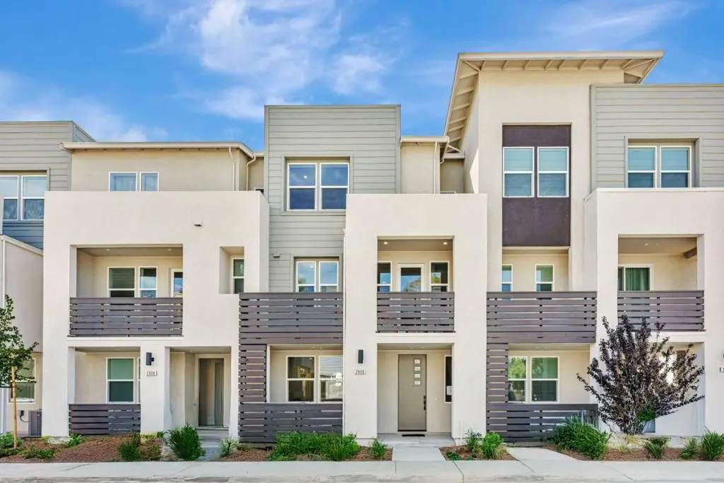 Townhouse for sale at 3209 Ivory Terrace, San Ramon, CA featuring 4 beds and 4 baths