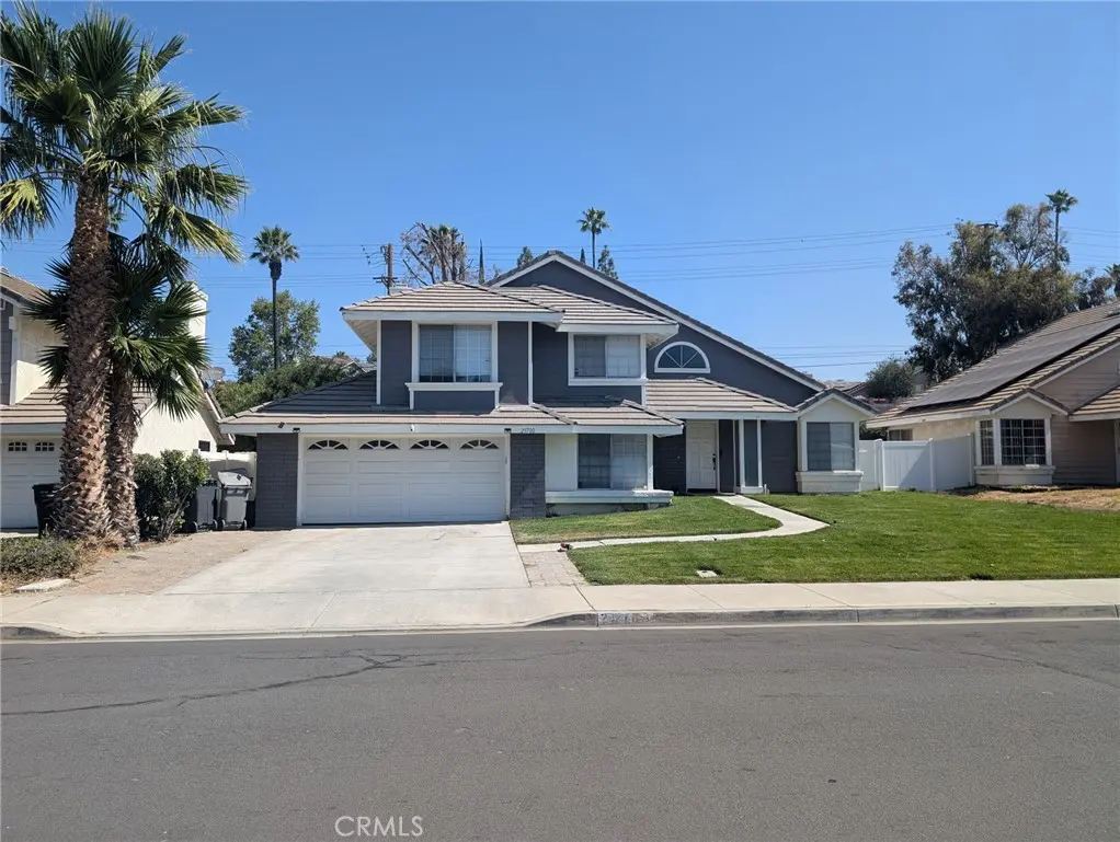 Single Family Residence for rent at 25700 Palm Shadows Dr, Moreno Valley, CA featuring 4 beds and 7 baths