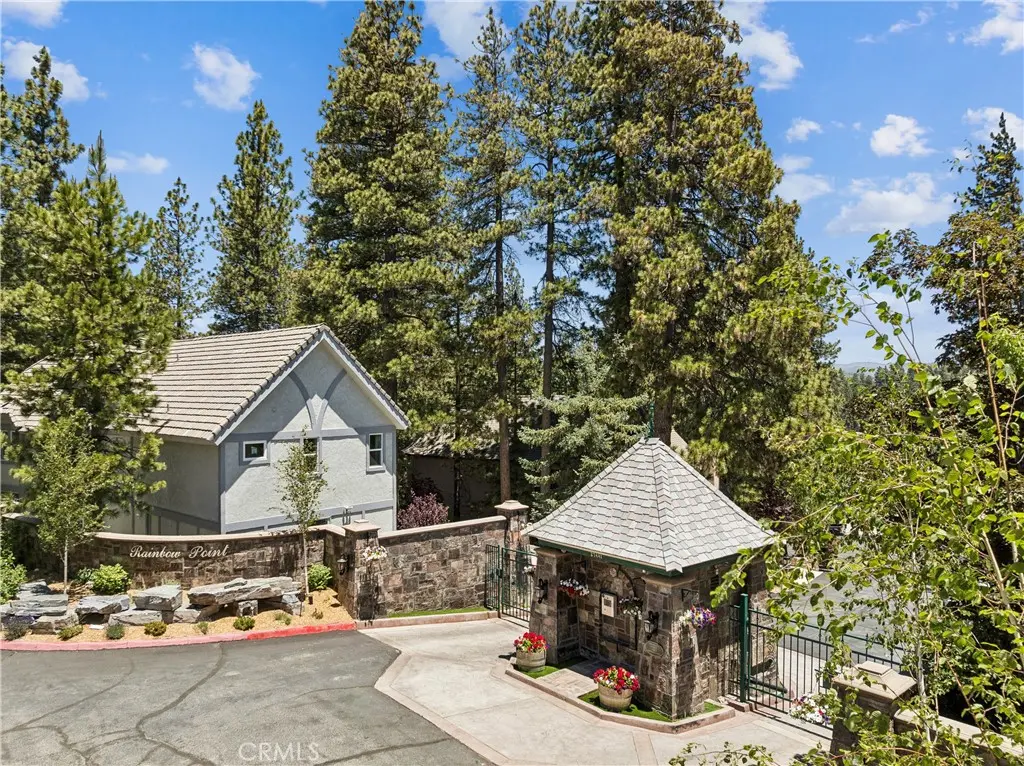 304 Lake Knoll Drive, Lake Arrowhead, CA — listing photo 1