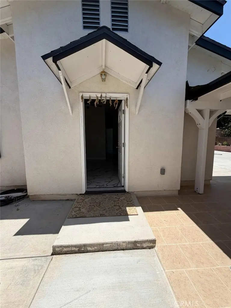 10600 Hillview, Chatsworth, CA — listing photo 1