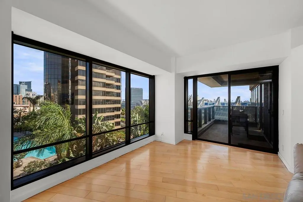 Condominium for sale at 100 Harbor Drive 906, San Diego, CA featuring 1 bed and 1 bath