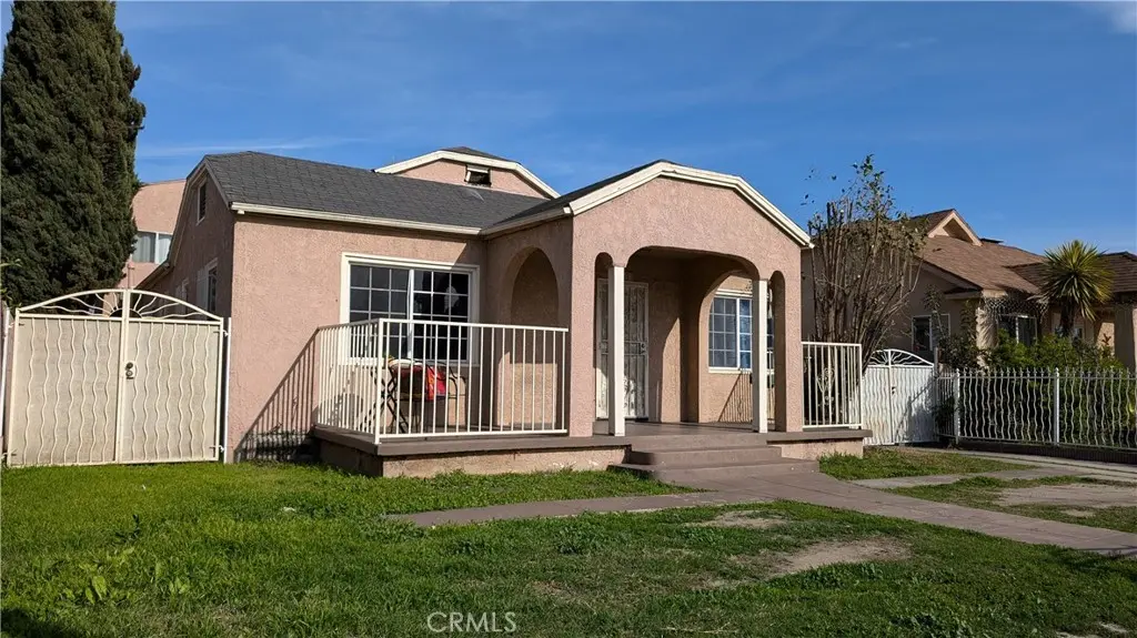Single Family Residence for sale at 3854 Arlington Avenue, Los Angeles, CA featuring 8 beds and 4 baths