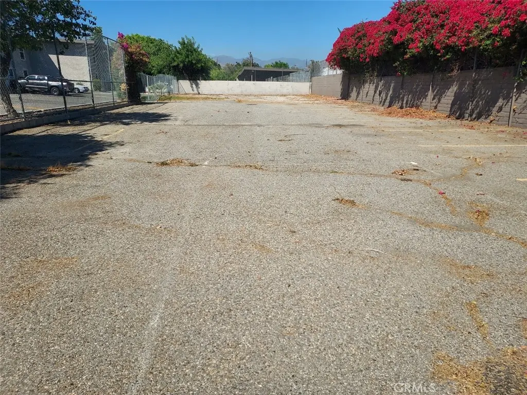 10550 Haddon Avenue, Pacoima, CA — listing photo 1