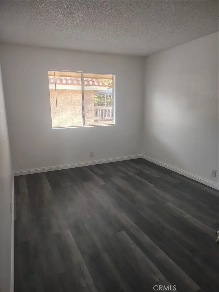 Residential Lease for rent at 966 7th, Pomona, Los Angeles County, CA featuring 1 bed and 1 bath