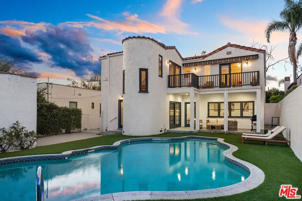 Residential Lease for rent at 6316 Drexel Avenue, Los Angeles, Los Angeles County, CA featuring 5 beds and 4 baths