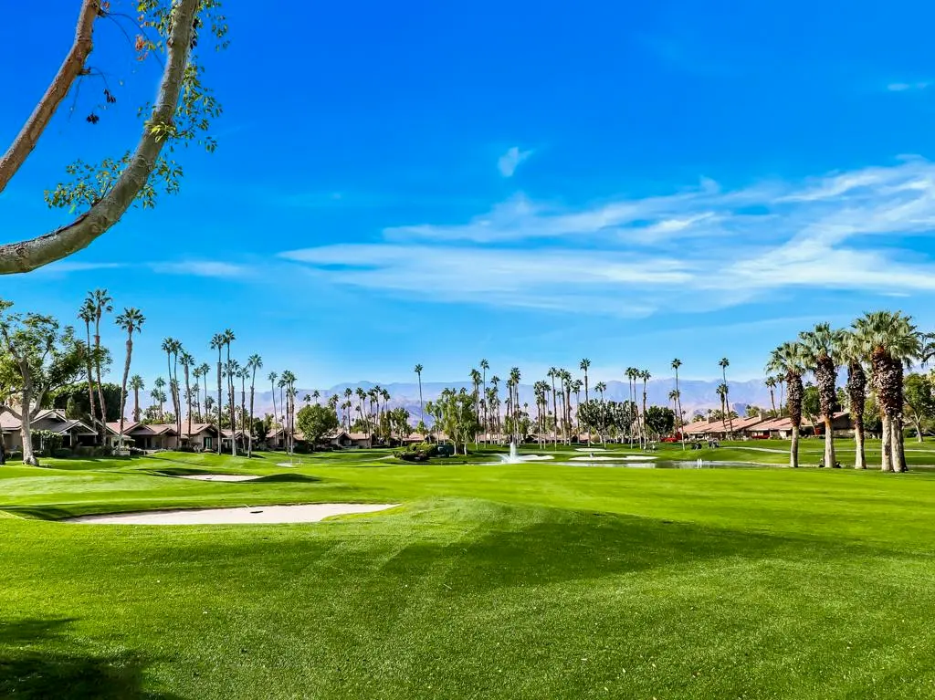 Residential Lease for rent at 39 Blue River Drive, Palm Desert, Riverside County, CA featuring 2 beds and 2 baths