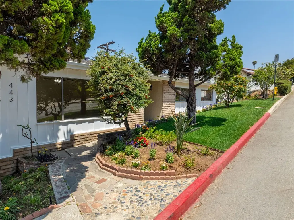 Single Family Residence for sale at 443 Woodbury, Glendale, CA featuring 3 beds and 3 baths