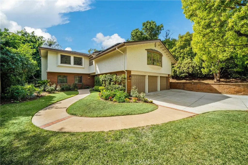 Residential Lease for rent at 1203 Patton Way, San Marino, Los Angeles County, CA featuring 5 beds and 6 baths