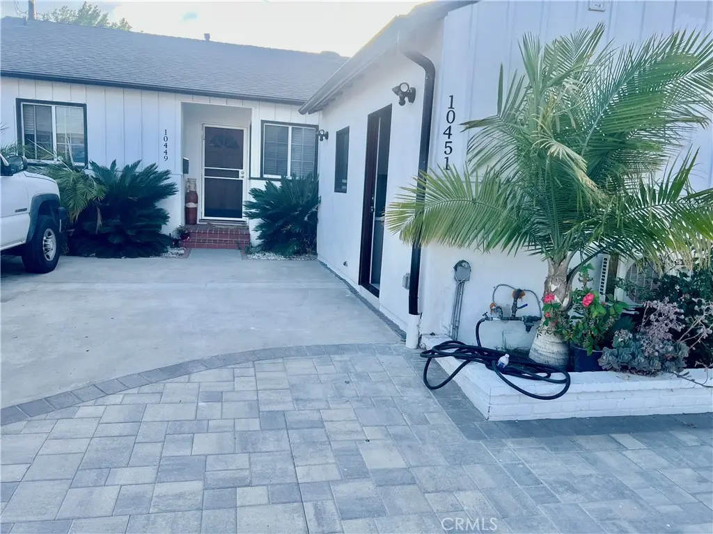 Residential Lease for rent at 10451 Marklein Avenue, San Fernando, Los Angeles County, CA featuring 1 bed and 1 bath