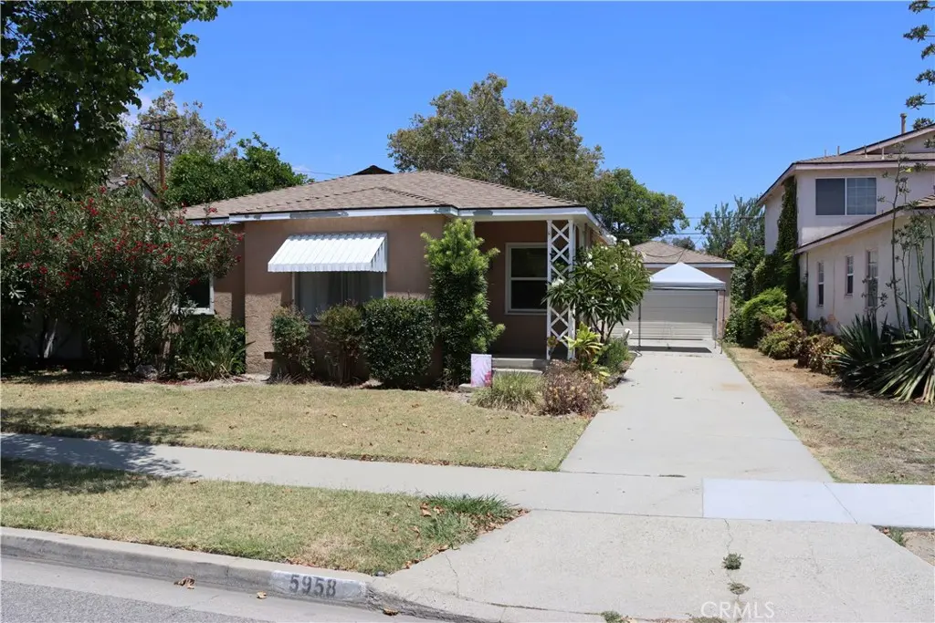 5958 Lorelei, Lakewood, CA — listing photo 1