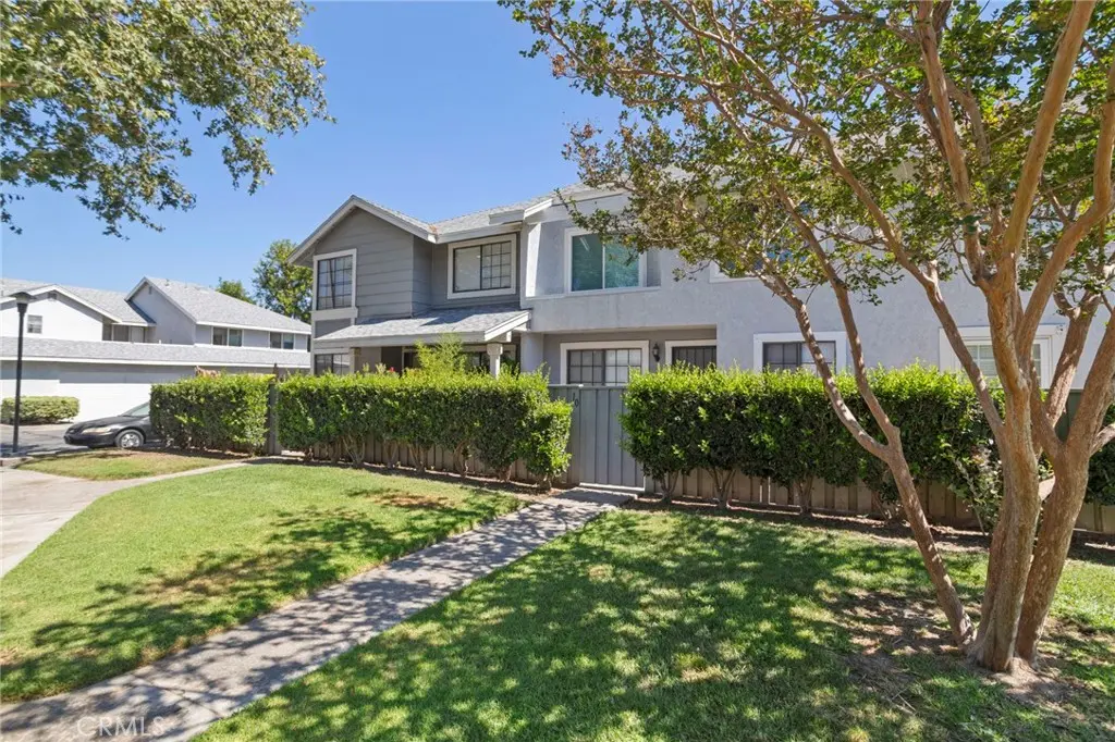 1380 W 48th 10, San Bernardino, CA — listing photo 1