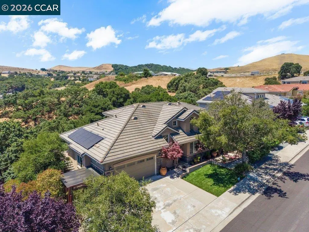 Single Family Residence for sale at 11183 Brittany Ln, Dublin, CA featuring 5 beds and 3 baths